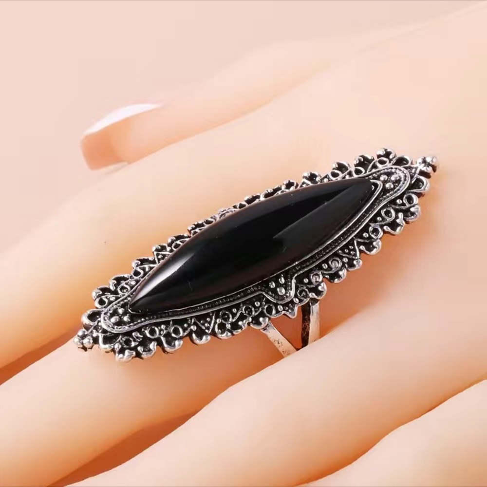 VINTAGE LONG RESIN RING - Picture 6 of 12